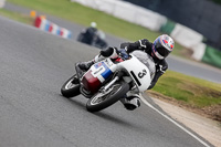 Vintage-motorcycle-club;eventdigitalimages;mallory-park;mallory-park-trackday-photographs;no-limits-trackdays;peter-wileman-photography;trackday-digital-images;trackday-photos;vmcc-festival-1000-bikes-photographs